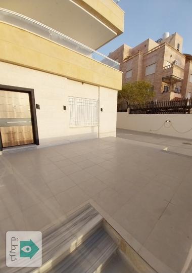 شقة ارضية فاخرة للبيع في العقبة - الخامسة بمساحة ٢٠٦م وترسات ٣٠٠م