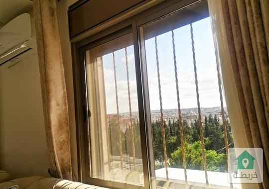 شقه دوبليكس فاخره للبيع قريبه لجميع الخدمات مع اطلاله فخمه