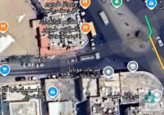 مجمع تجاري للبيع 